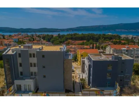 Prodaja, stan, 44m², Tivat, Crna Gora - image 15