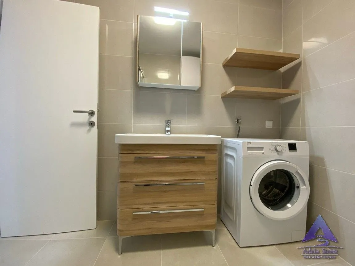 Rent, three bedroom apartment, 115m², Bečići, Budva