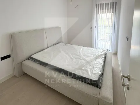 Izdavanje, jednosoban stan, 53m², Krivi Most, Podgorica - image 6