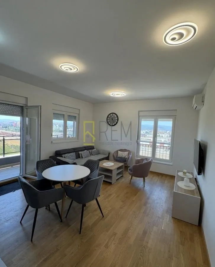 Rent, two bedroom apartment, 65m², Stari Aerodrom, Podgorica