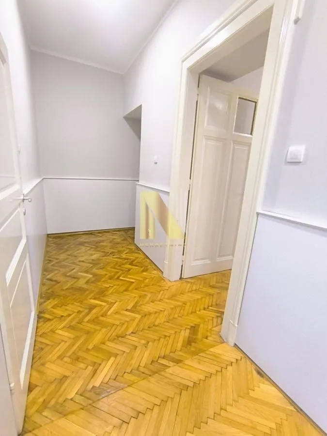 Izdavanje, trosoban stan, 97m², Centar, Novi Sad