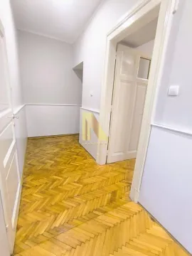 Izdavanje, trosoban stan, 97m², Centar, Novi Sad - image 16