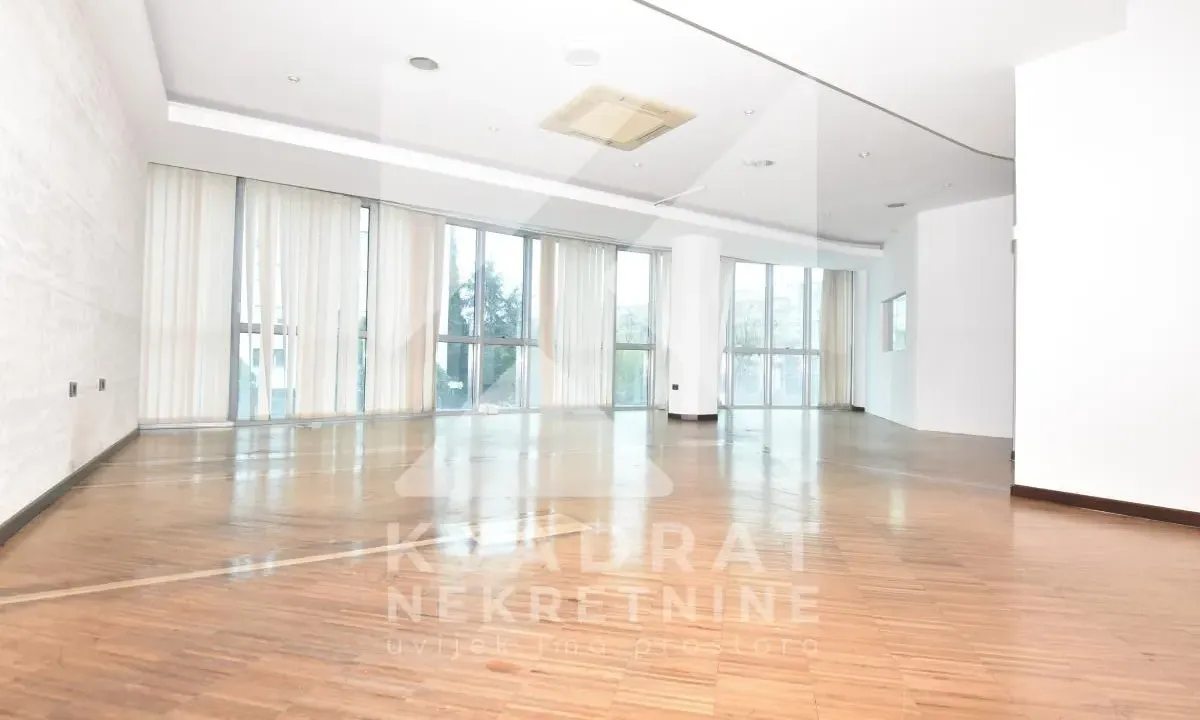 Rent, office space, 450m², Preko Morače, Podgorica