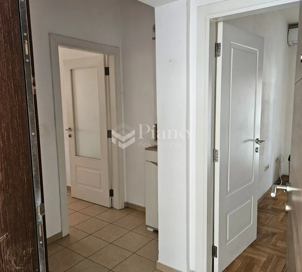 Rent, three bedroom apartment, 84m², Drač, Podgorica