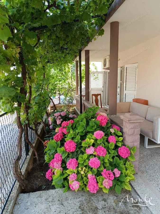 Prodaja, kuća, 169m², Sutomore, Bar
