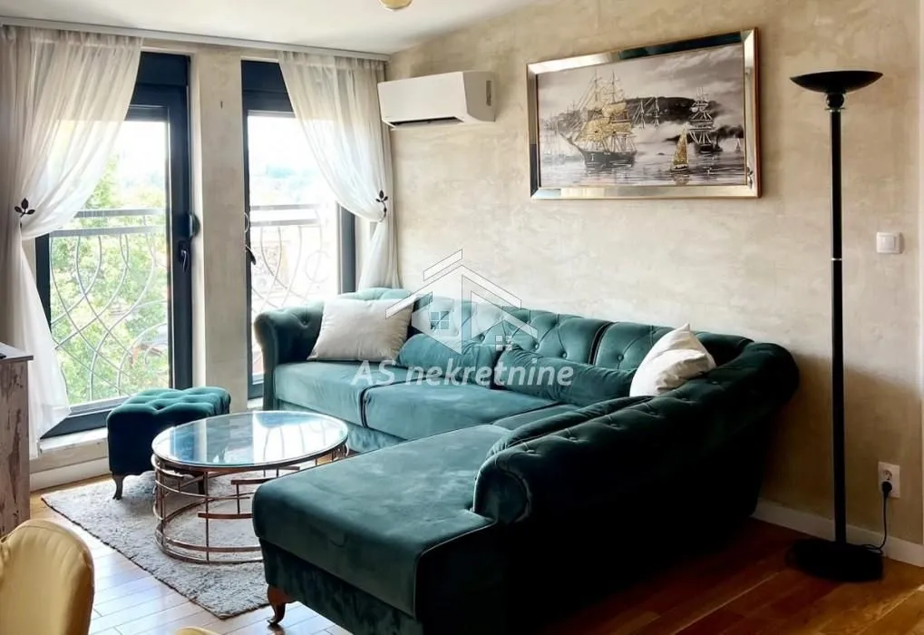 Izdavanje, trosoban stan, 60m², Dušanovac, Voždovac Sve Podlokacije