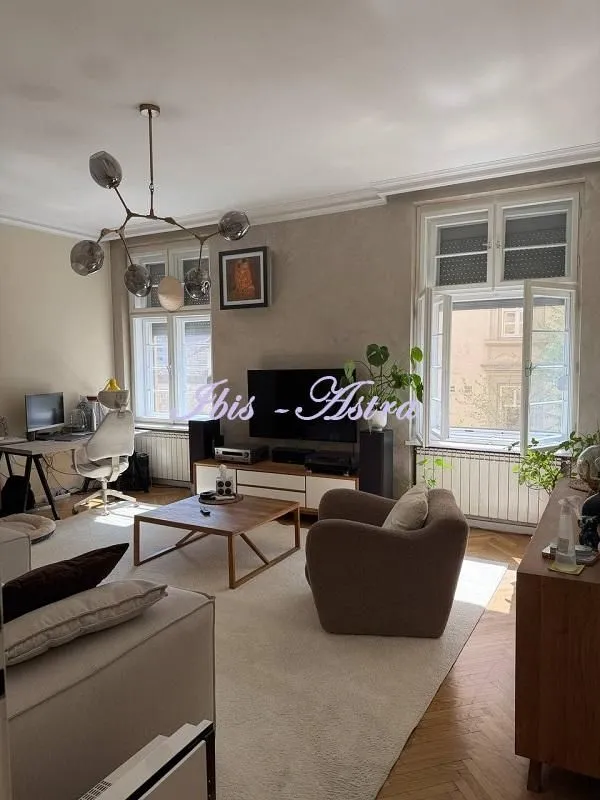 Sale, three bedroom apartment, 108m², Skadarlija, Beograd