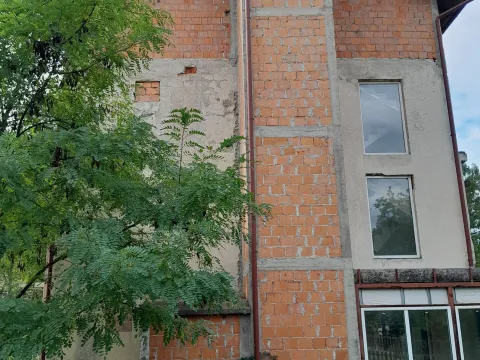 Prodaja, kuća, 700m², Atomska Banja, Čačak - image 1