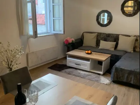 Sale, one bedroom apartment, 48m², Stari Grad, Budva - image 5