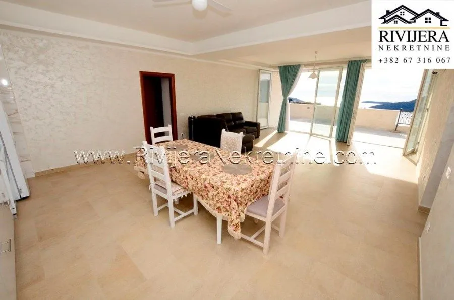 Prodaja, trosoban stan, 213m², Topla, Herceg Novi
