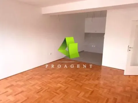 Prodaja, stan, 38m², Medijana, Niš - image 1