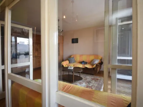 Prodaja, četvorosoban stan, 120m², Oktobarske Revolucije, Podgorica - image 7