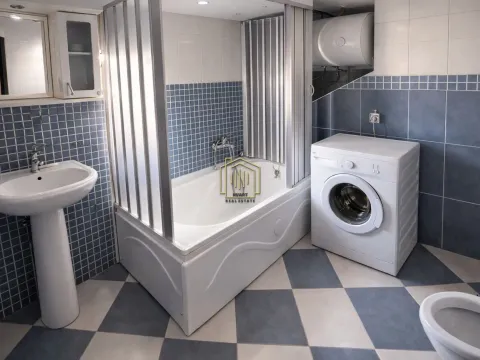 Prodaja, trosoban stan, 67m², Podgorica, Crna Gora - image 3