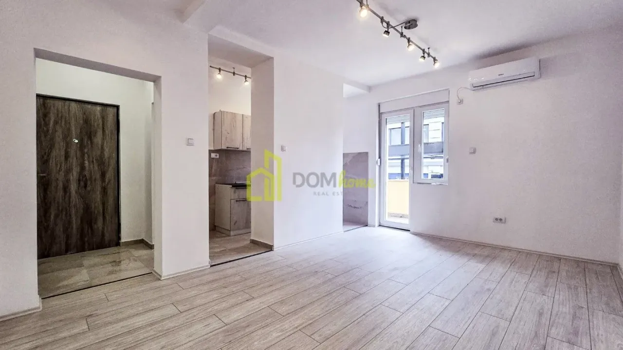 Izdavanje, poslovni prostor, 61m², Centar, Podgorica