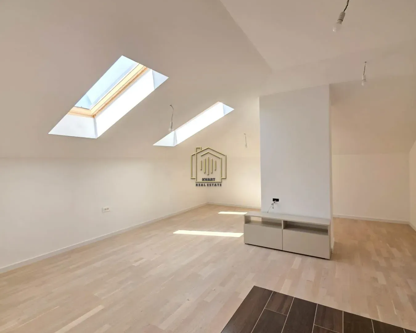 Prodaja, jednosoban stan, 52m², Tološi, Podgorica