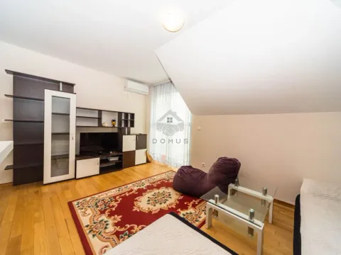 Rent, one bedroom apartment, 54m², Gorica C, Podgorica - image 2