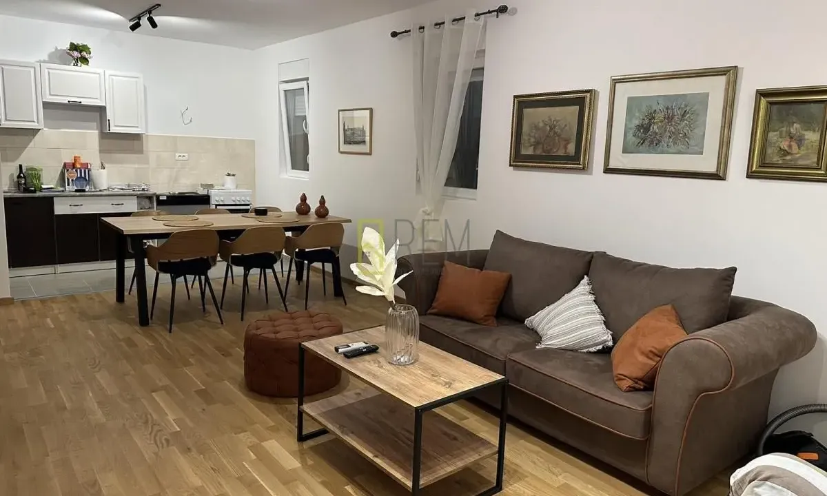 Sale, two bedroom apartment, 75m², Cetinje, Crna Gora