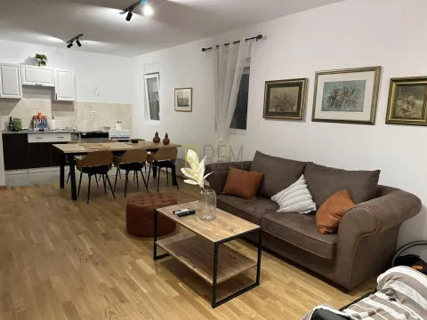 Prodaja, dvosoban stan, 75m2, Cetinje Prodaja, dvosoban stan, 75m2, Cetinje
