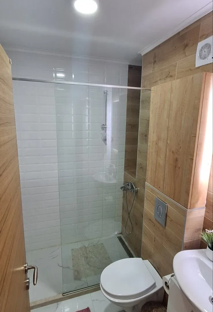 Prodaja, trosoban stan, 89m², Autobuska stanica, Podgorica
