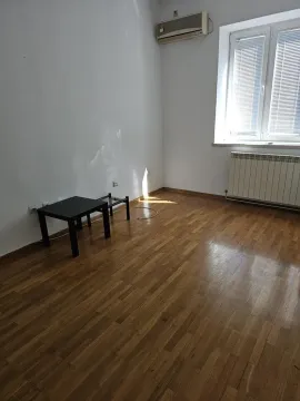 Izdavanje, dvosoban stan, 70m², Centar, Podgorica - image 3