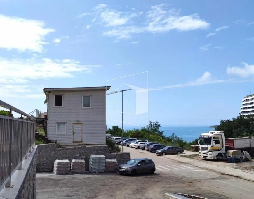 Izdavanje, jednosoban stan, 43m2, Rafailovići, Budva
