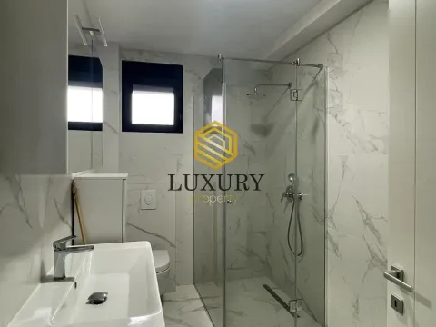 Rent, two bedroom apartment, 120m², Dalmatinska ulica, Podgorica - image 6