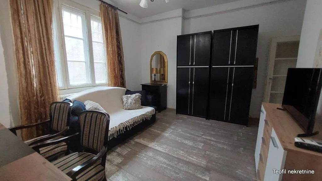 Izdavanje, jednosoban stan, 45m², Slavija, Vračar Sve Podlokacije