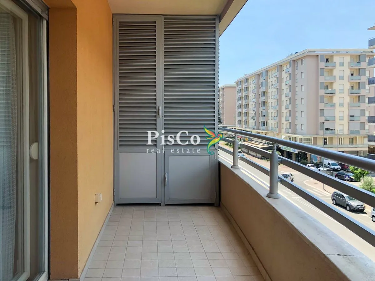 Rent, studio apartment, 33m², City Kvart, Podgorica
