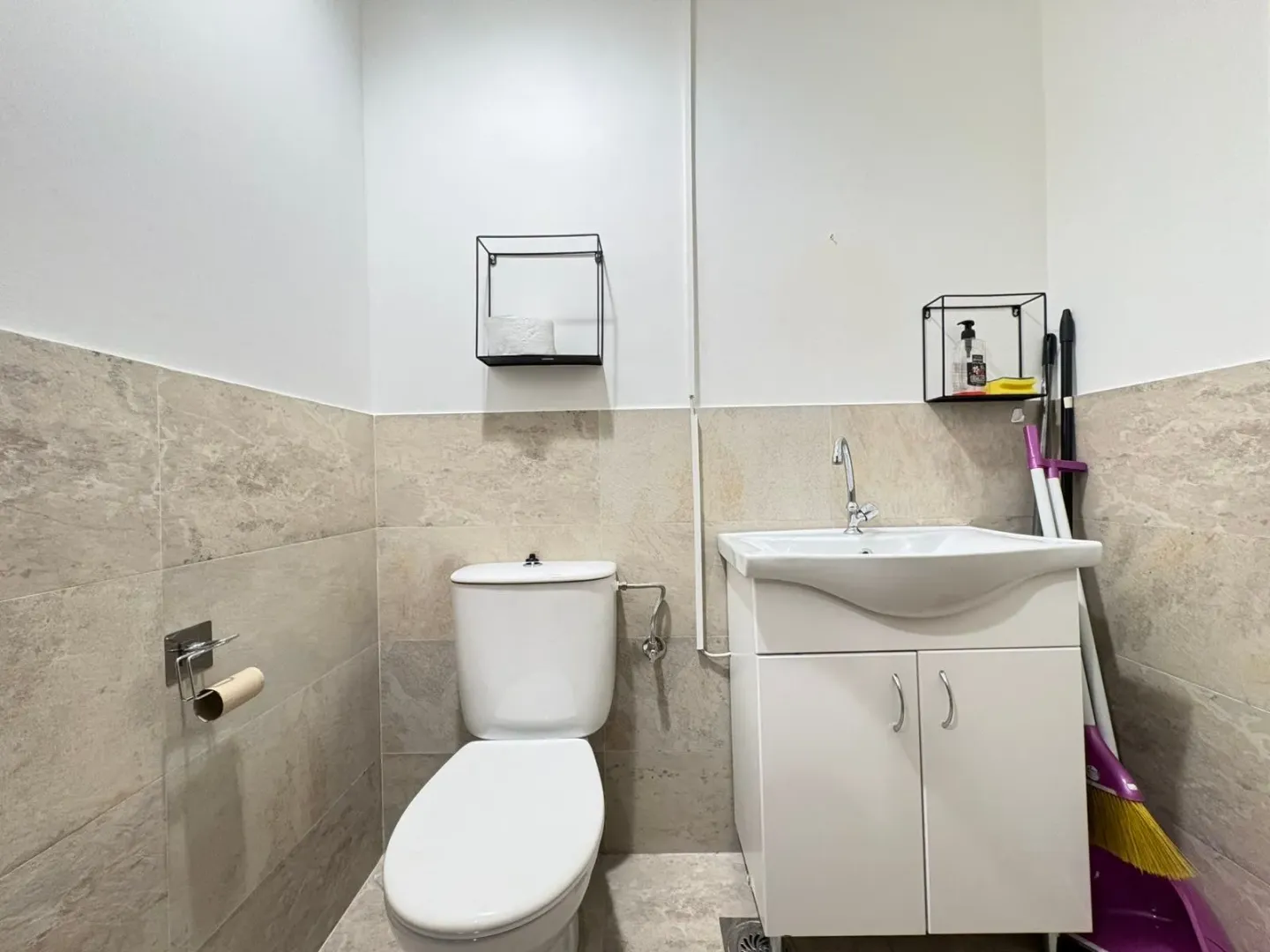 Rent, office space, 30m², Preko Morače, Podgorica