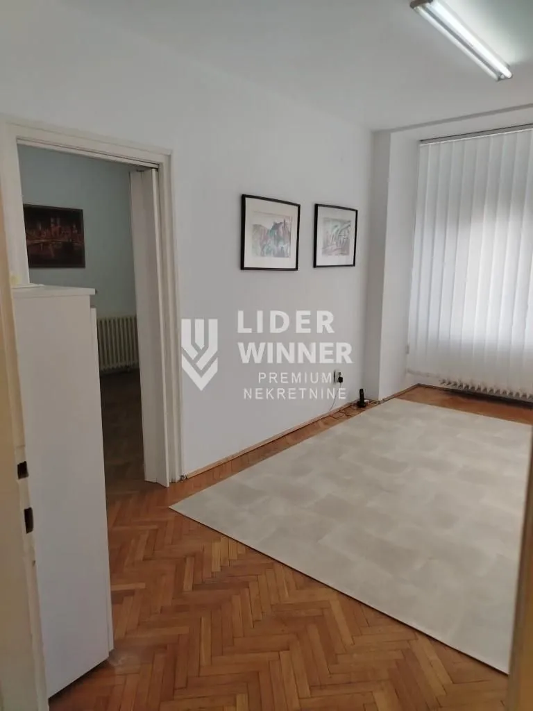 Rent, three bedroom apartment, 47m², Topličin venac, Beograd
