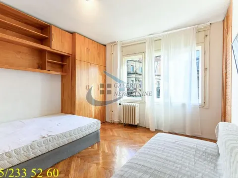 Prodaja, trosoban stan, 68m², Stari Grad, Beograd - image 13