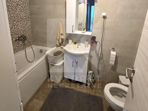 Sale, two bedroom apartment, 73m², Zabjelo, Podgorica - image 11