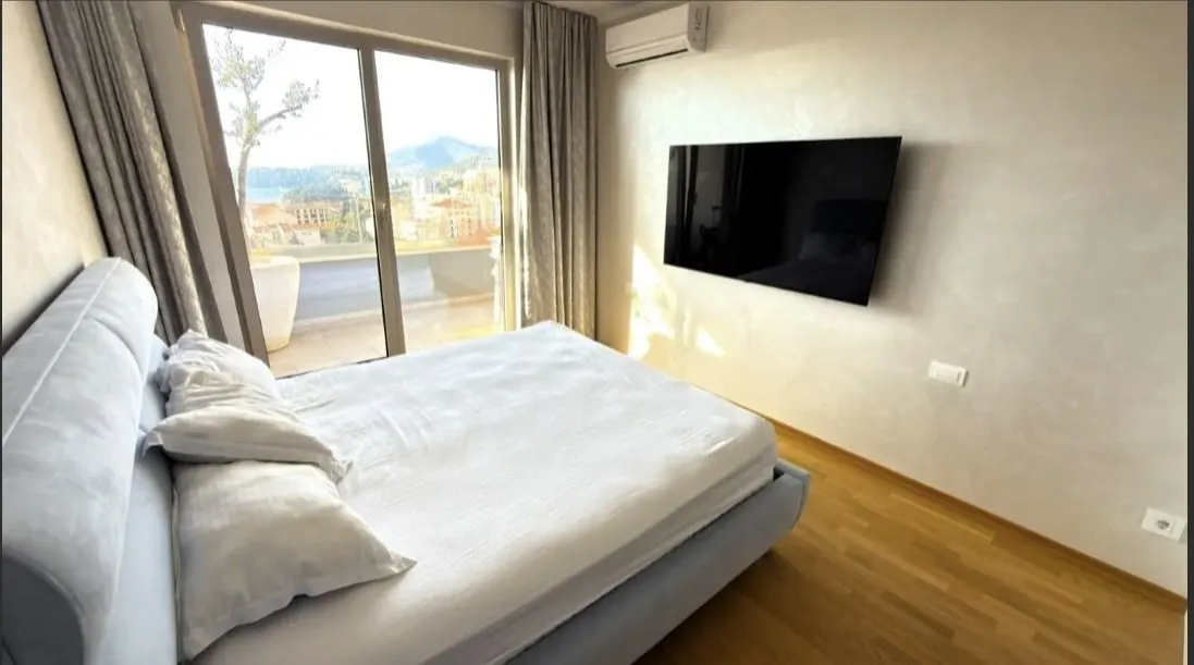 Prodaja, trosoban stan, 463m², Bečići, Budva