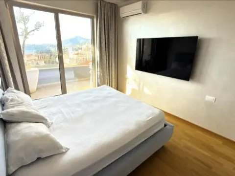 Prodaja, trosoban stan, 463m², Bečići, Budva - image 13