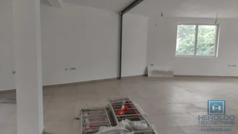 Rent, office space, 140m², Centar, Leskovac - image 19