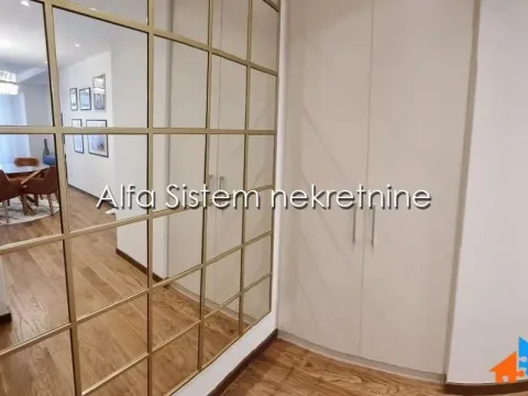 Izdavanje, trosoban stan, 83m², Savski Venac, Beograd - image 16