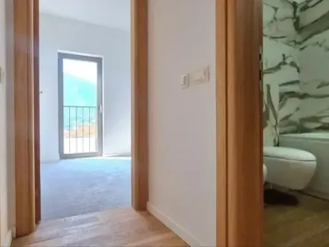 Prodaja, trosoban stan, 109m², Dobrota, Kotor - image 7