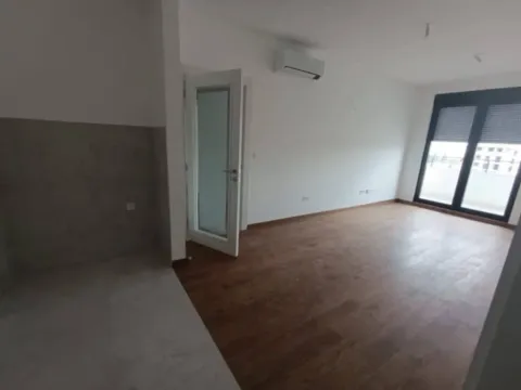 Sale, two bedroom apartment, 59m², Tološi, Podgorica - image 5