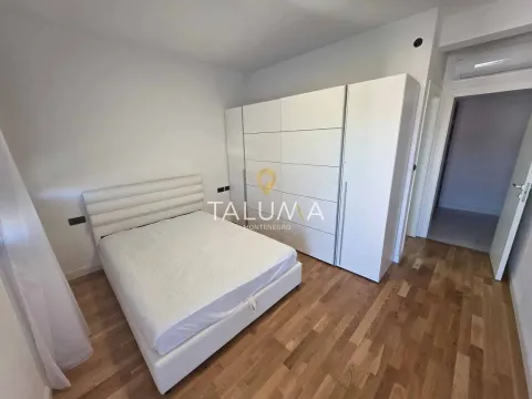 Izdavanje, trosoban stan, 130m², Dalmatinska ulica, Podgorica - image 2