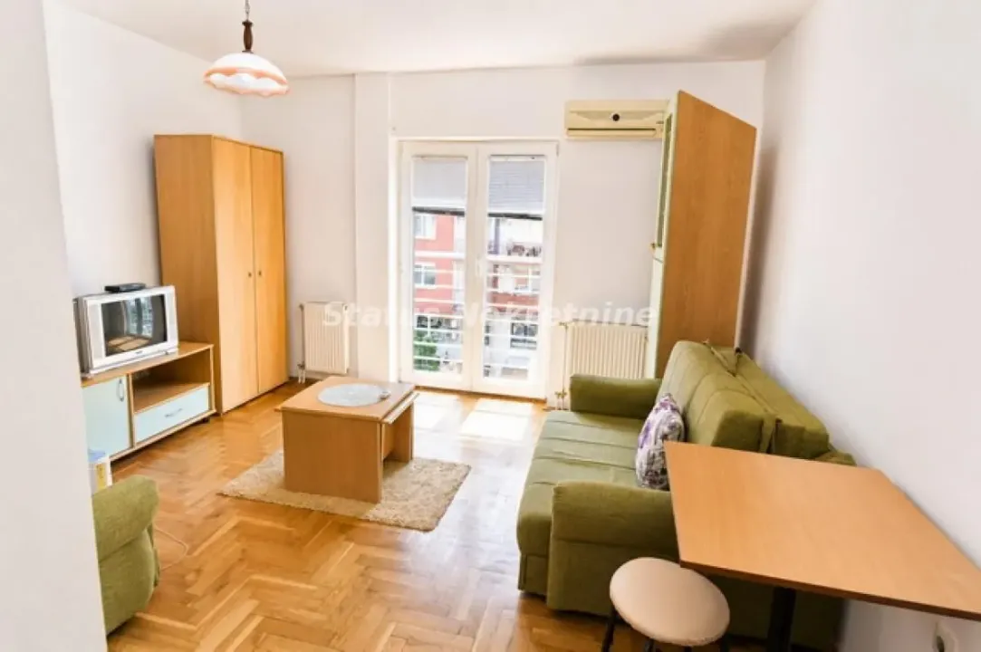Rent, studio apartment, 24m², Bulevar Evrope, Novi Sad Sve Podlokacije