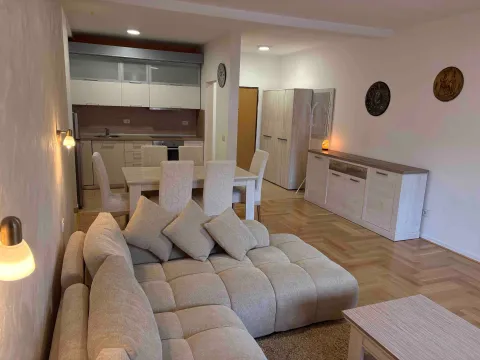 Izdavanje, jednosoban stan, 84m², Bonići, Tivat - image 5