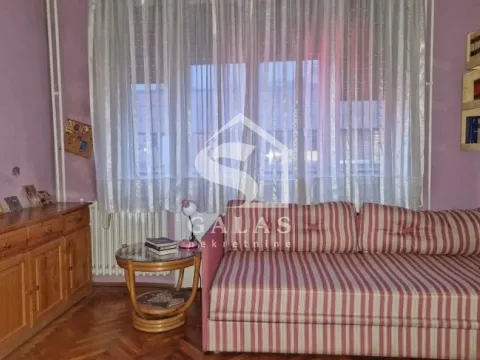 Prodaja, četvorosoban stan, 111m², Vračar Hram, Vračar Sve Podlokacije - image 10