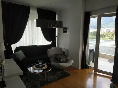 Sale, three bedroom apartment, 90m², Budva, Crna Gora - image 1