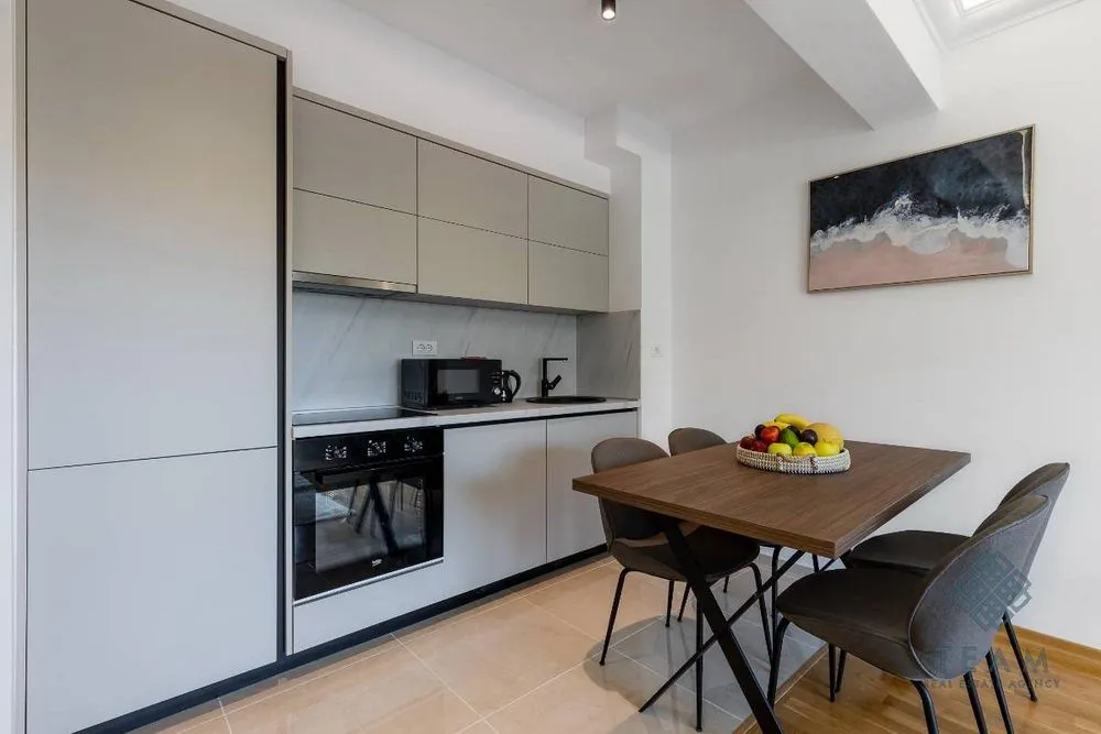 Sale, one bedroom apartment, 46m², Bečići, Budva