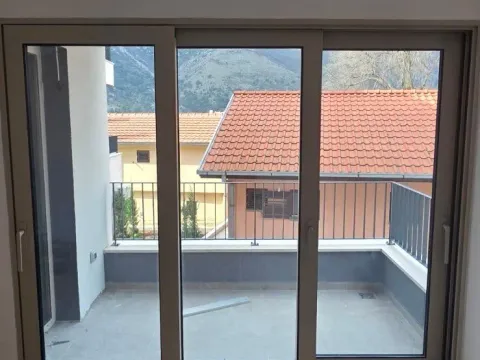 Prodaja, dvosoban stan, 51m², Dobrota, Kotor - image 10