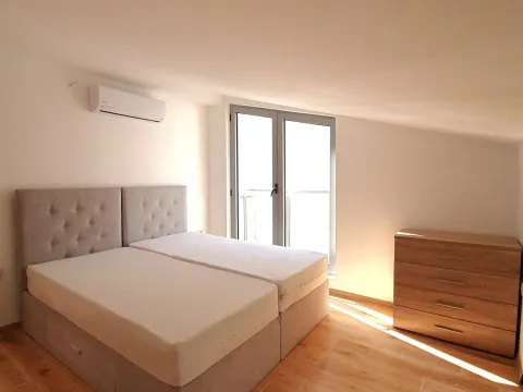Sale, three bedroom apartment, 171m², Petrovac, Budva - image 18
