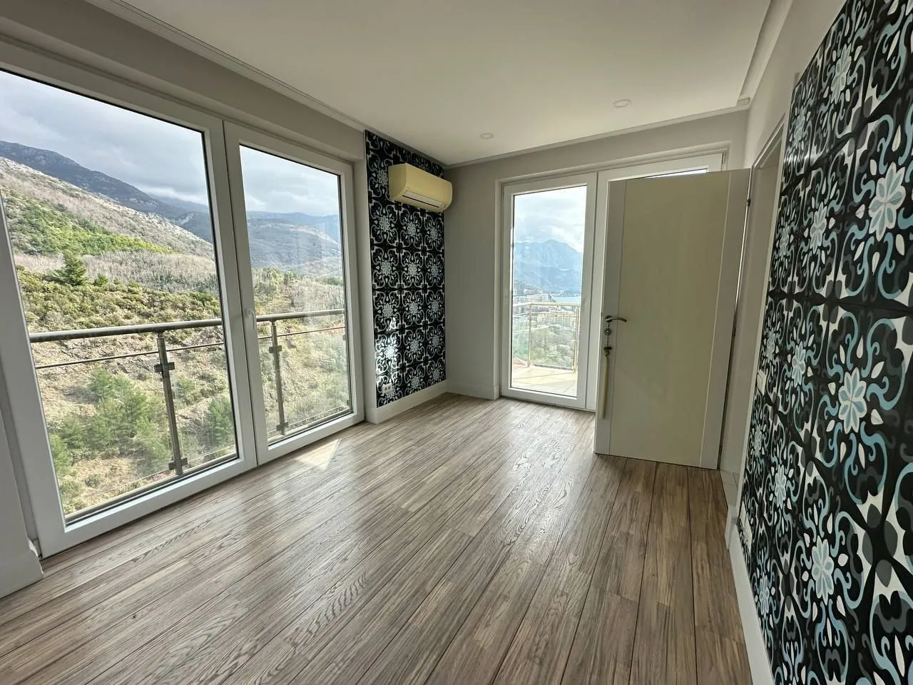 Prodaja, dvosoban stan, 131m², Bečići, Budva