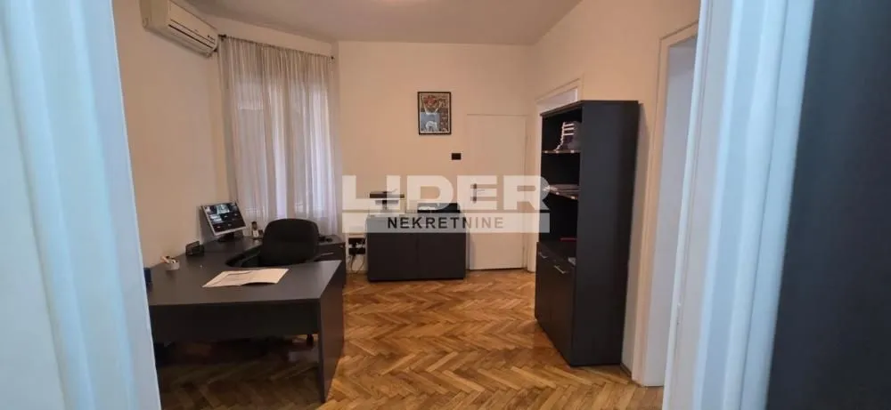 Rent, office space, 100m², Savski Venac, Beograd