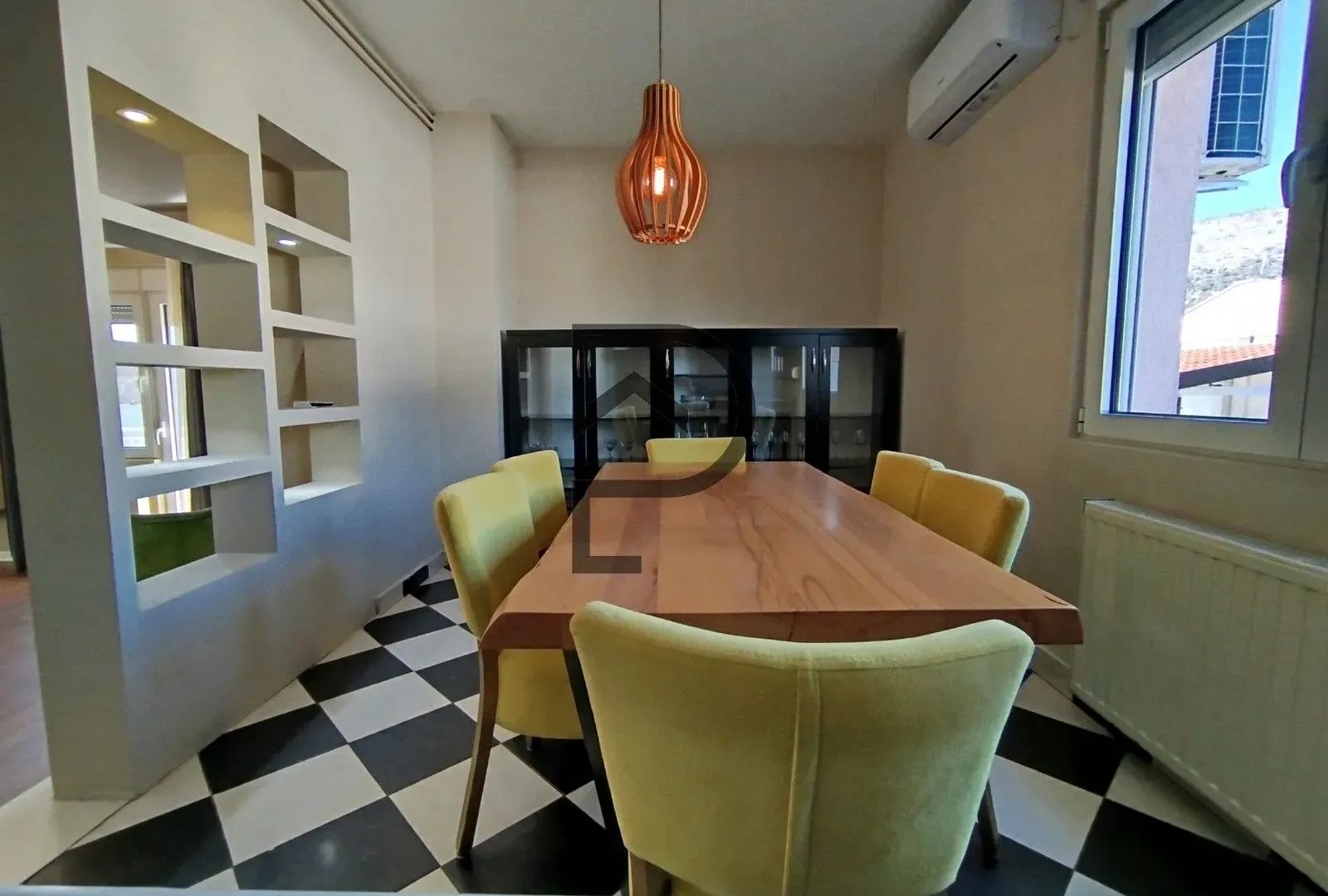 Rent, apartment, 330m², Tološi, Podgorica
