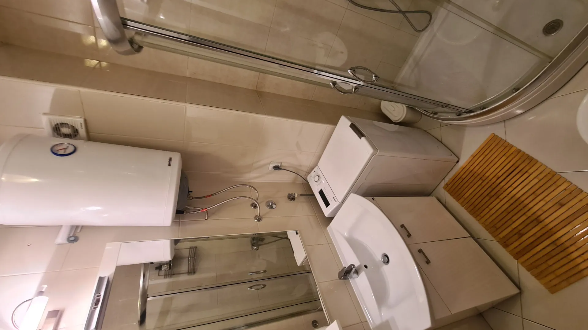 Izdavanje, dvosoban stan, 65m², Stara Varoš, Podgorica